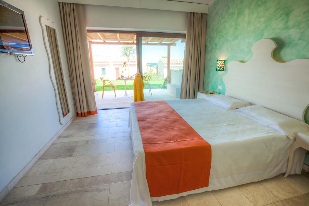 Paradise Resort And Spa San Teodoro  Exterior foto
